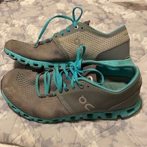 On cloud size 8 blue and grey!